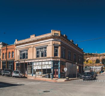 Réouverture d'un hôtel "hanté" dans le Colorado avec des chambres sur le thème des tueurs en série