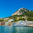 Les touristes de Capri condamnés à une amende de 500 € pour avoir utilisé du plastique - d'autres destinations suivront-elles ?