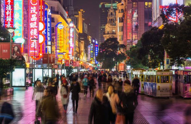 Spectacles de lumières et groupes de musique : La Chine veut promouvoir sa vie nocturne pour stimuler l'économie
